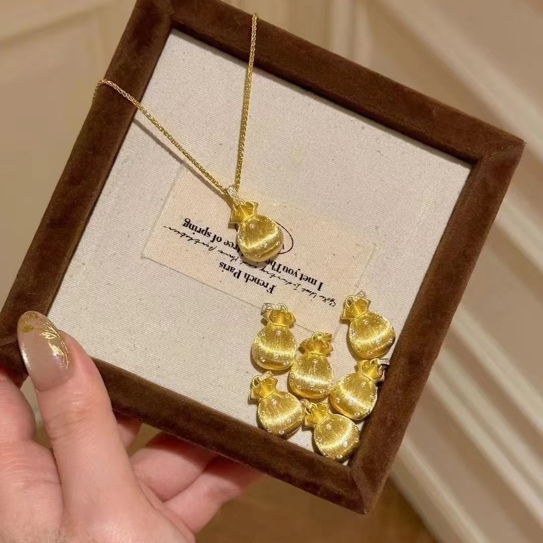 Real 18K Gold Lucky Bag Pendan - Luxury Bags Yellow review and price